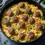 Orzo-Pfanne mit Hackbällchen und Gemüse